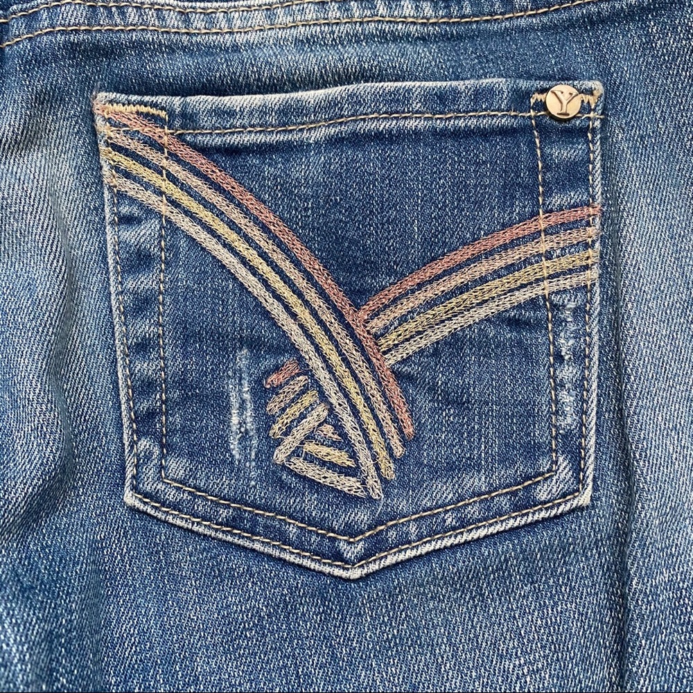 Yaso Ripped Jeans - Picture 6 of 8